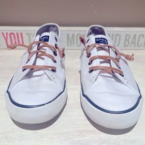 Sperry boat shoe size 7